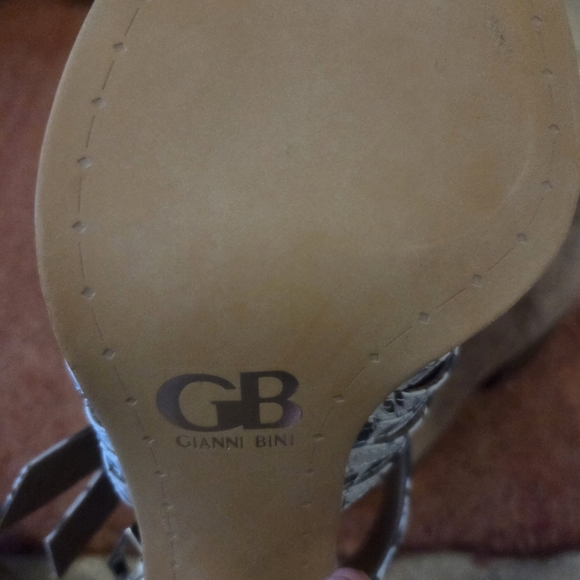 Giani Bini Women's White Floral Chunky Heel Ankle Leather Boots Booties. Size 9 - Picture 9 of 10